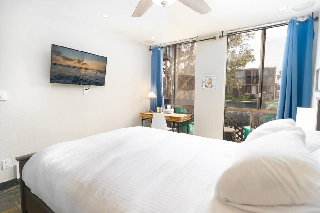 Pineapple Paradise -in The Heart Of Mission Beach- Just Steps To And Belmont Park Holiday home San Diego